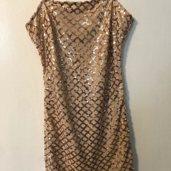 PrettyLittleThing sequin dress - Picture 2 of 4